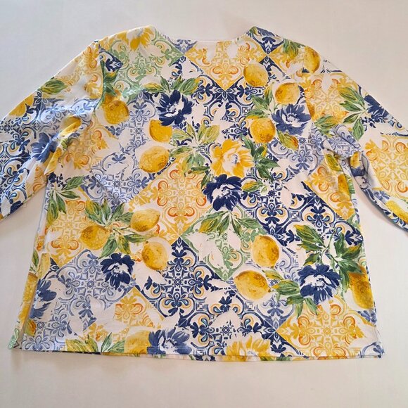 NWT - Alfred Dunner Lemon & Floral Print Top, 2X Yellow/White/Blue/Green Floral - Picture 2 of 9